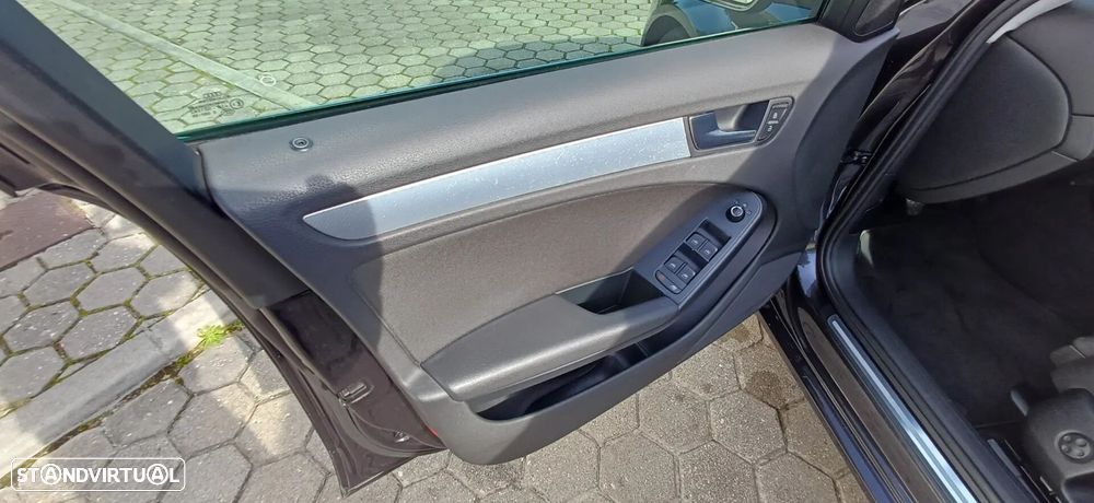 Audi A4 Avant 2.0 TDI Sport - 31