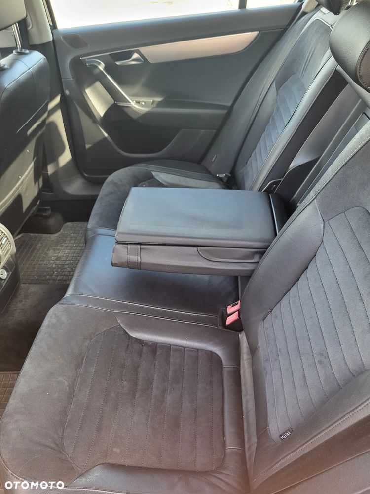 Volkswagen Passat 2.0 TDI 4Mot Highline DSG - 7