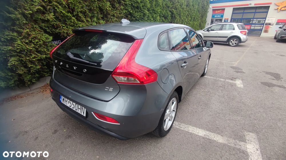 Volvo V40 D2 Drive-E Momentum - 4