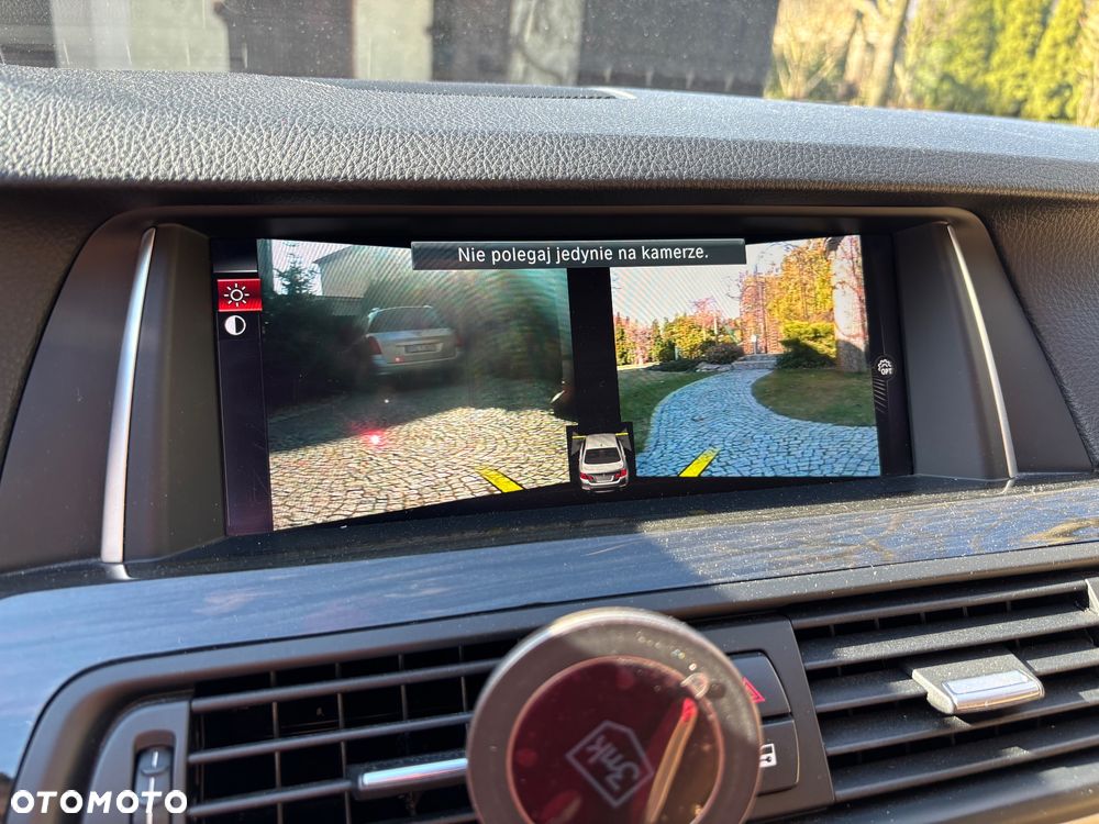 BMW Seria 5 535i xDrive Sport-Aut Luxury Line - 22