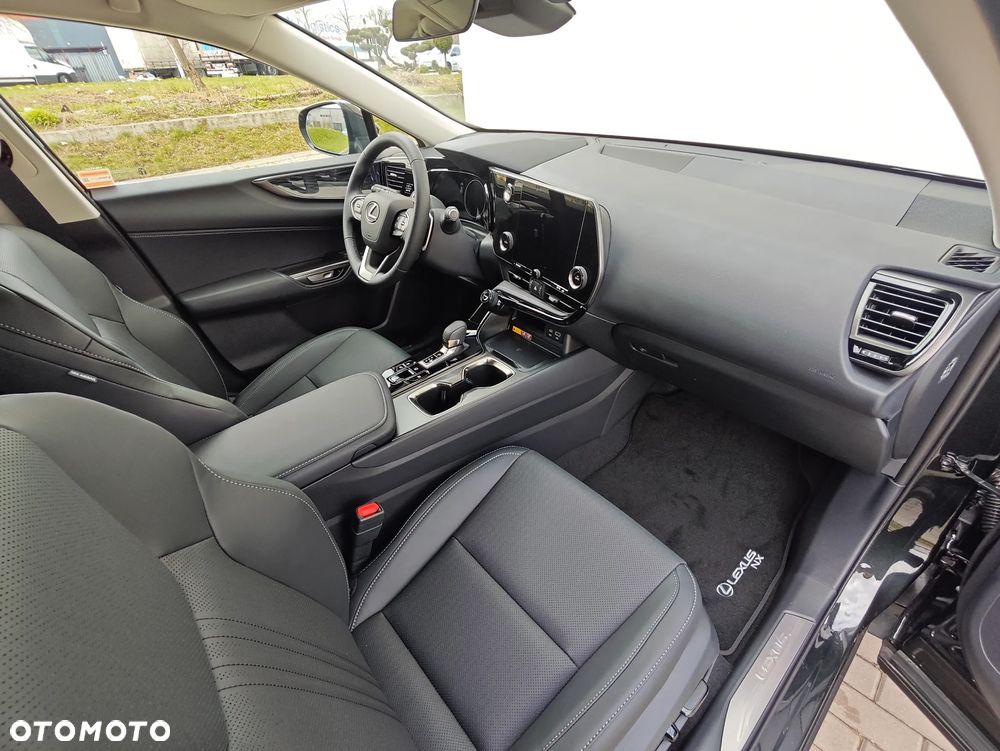 Lexus NX 350h Prestige AWD - 4