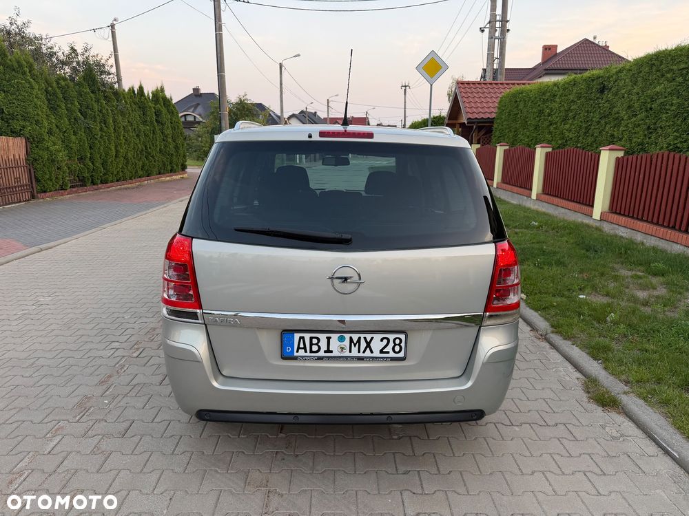 Opel Zafira 1.8 Easytronic Family Plus - 16