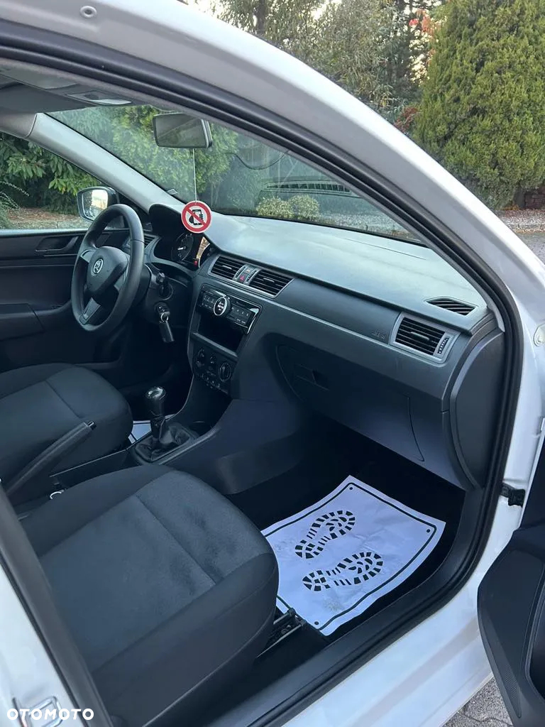 Skoda RAPID 1.2 TSI Ambition - 8