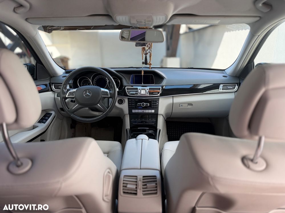 Mercedes-Benz E - 11