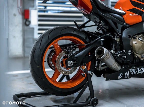 Honda CBR - 17