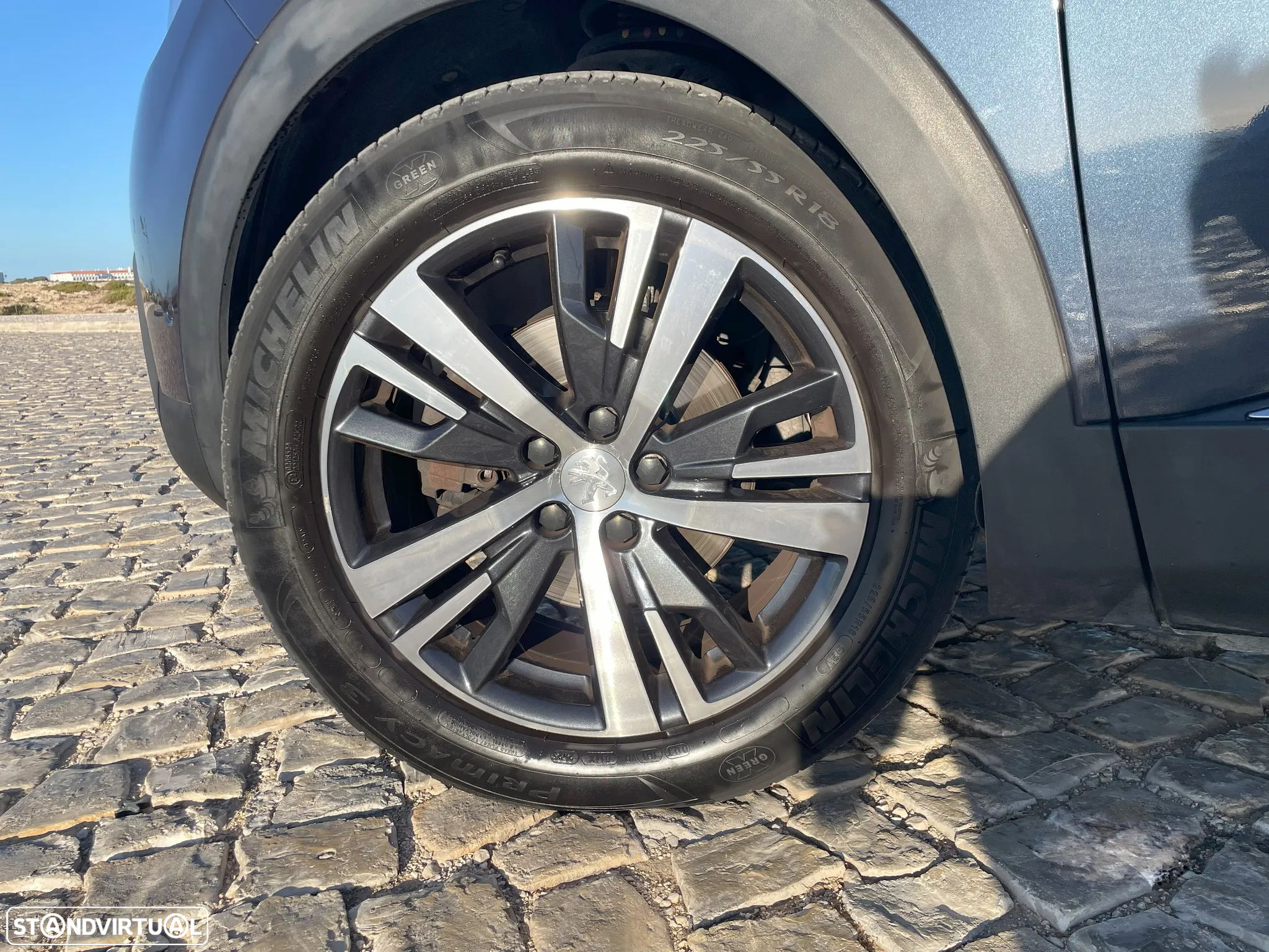 Peugeot 5008 1.2 PureTech Allure EAT6 - 12