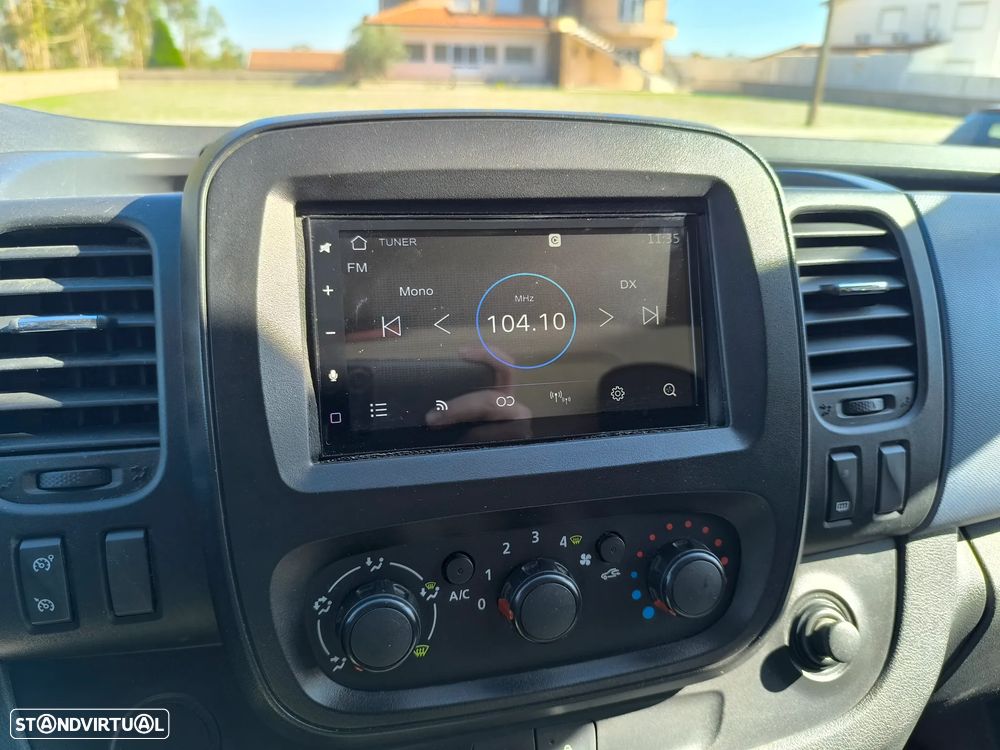 Opel Vivaro - 36