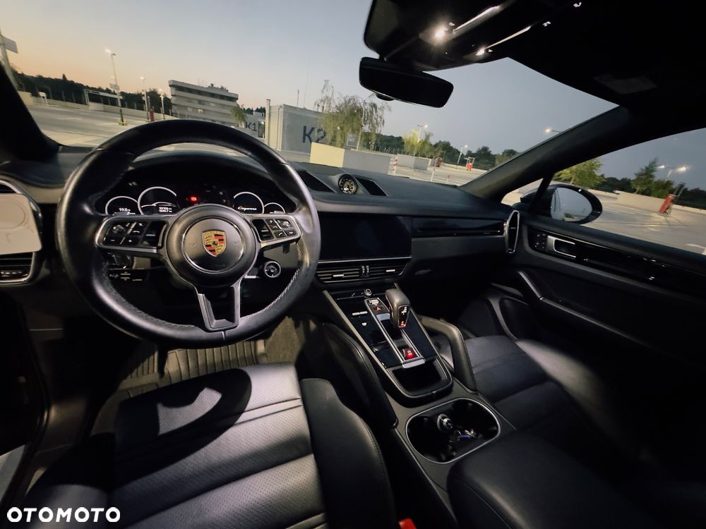 Porsche Cayenne E-Hybrid - 19