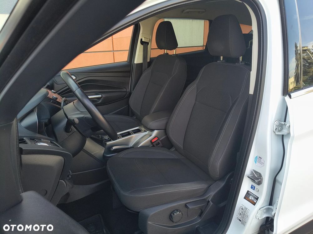 Ford Kuga 1.5 EcoBoost 2x4 Trend - 9