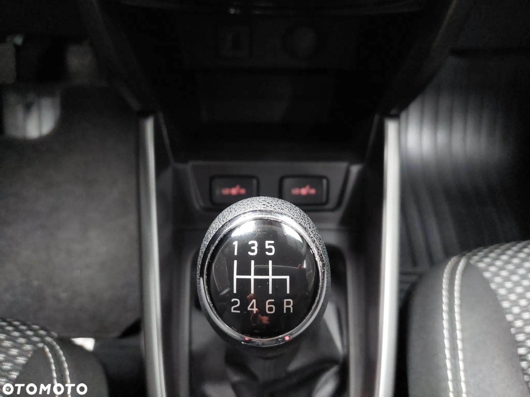 Suzuki Vitara 1.4 Boosterjet Premium 4WD - 18