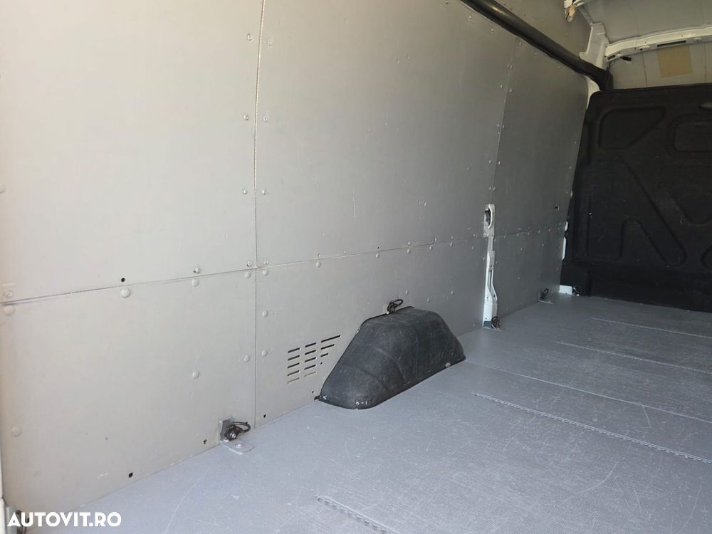 Ford New Transit L4H3 - 12