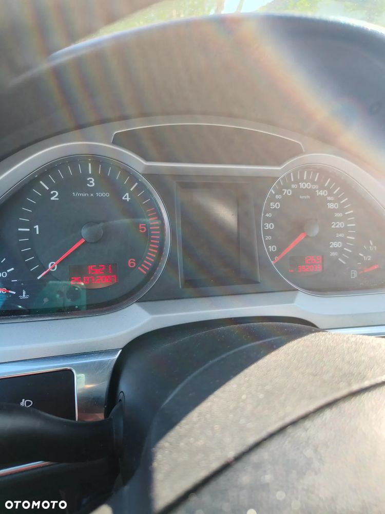 Audi A6 Avant 2.0 TDI - 15