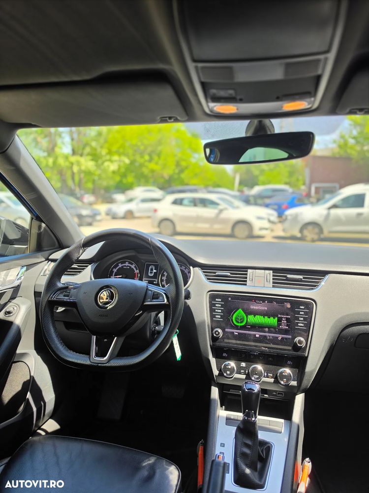 Skoda Octavia 1.5 TSI DSG Style - 8