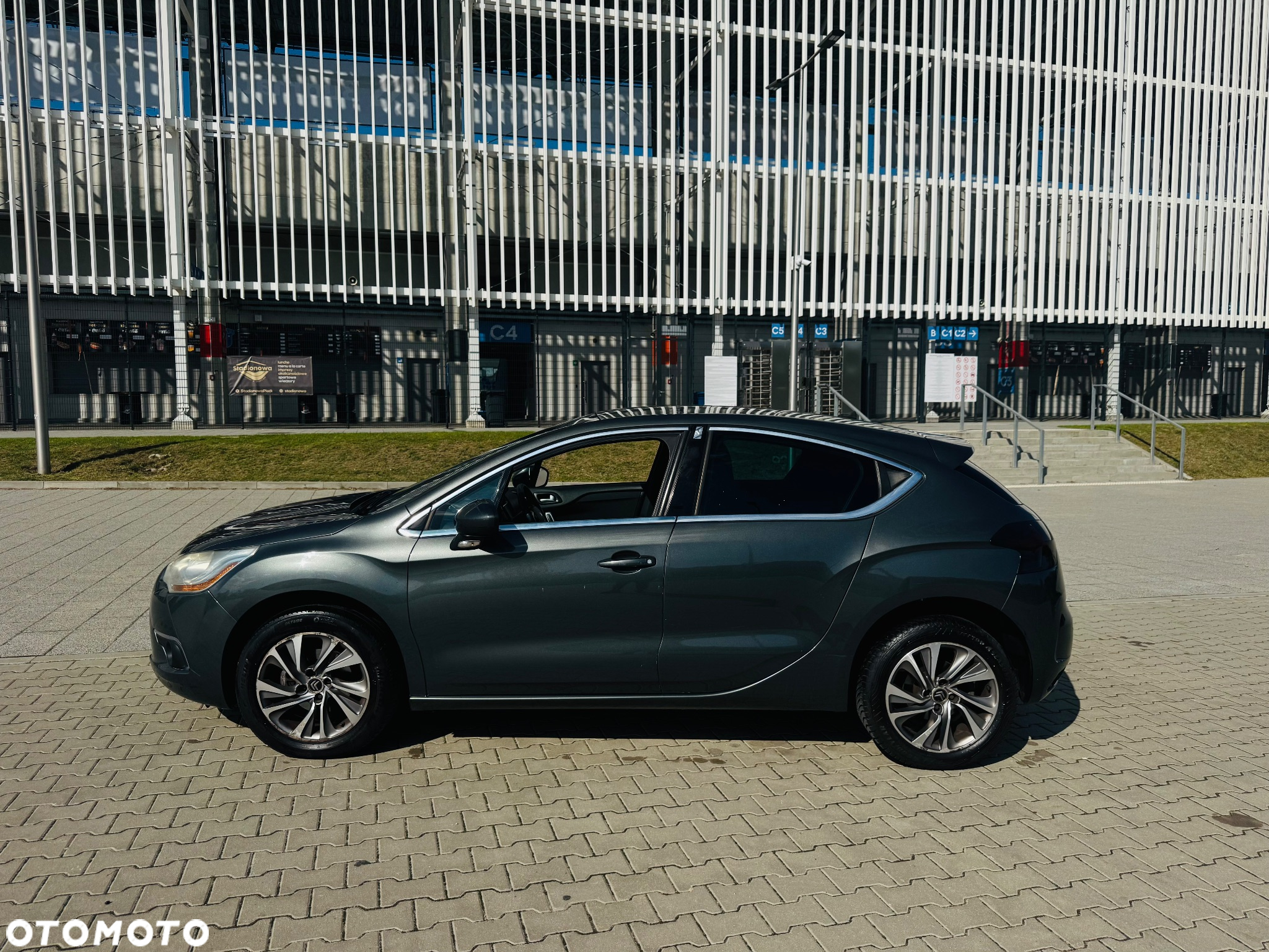 Citroën DS4 1.6 HDi Chic - 18