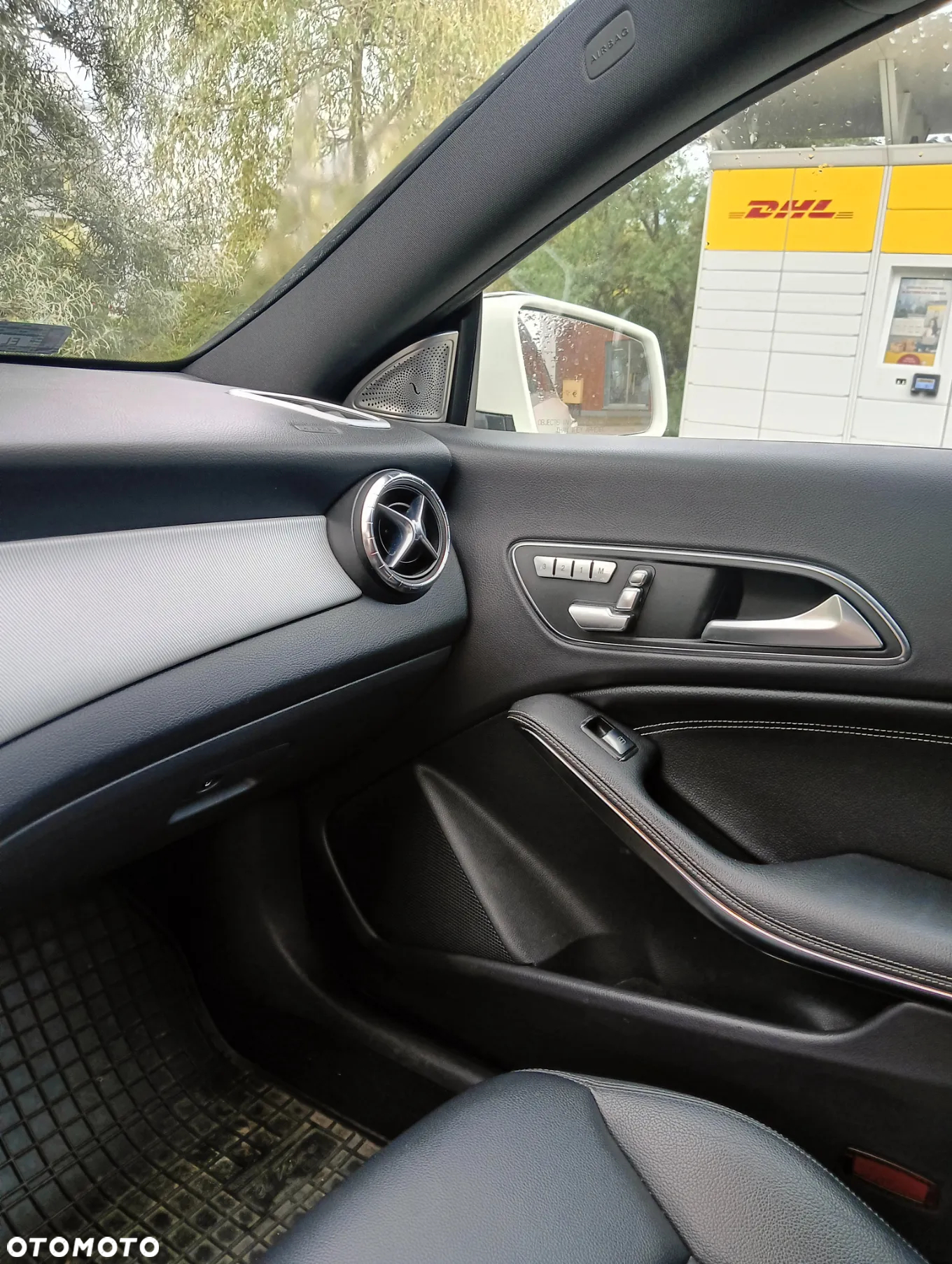 Mercedes-Benz CLA 250 7G-DCT - 14