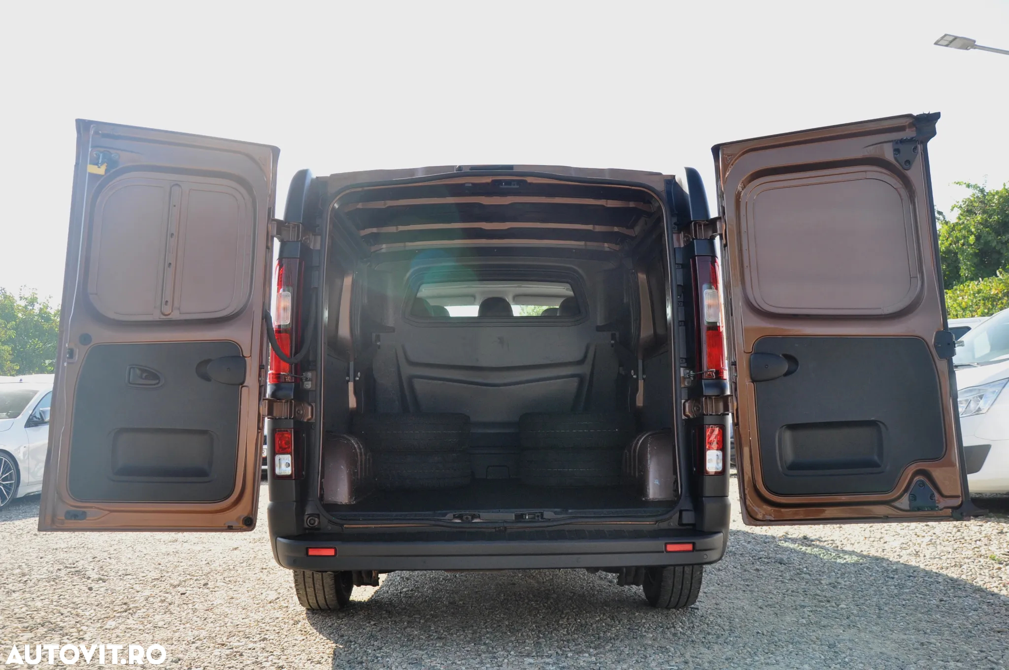 Renault Trafic L2H1 Doka 5 Locuri - 8
