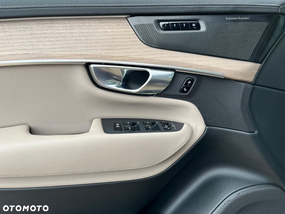 Volvo XC 90 - 14