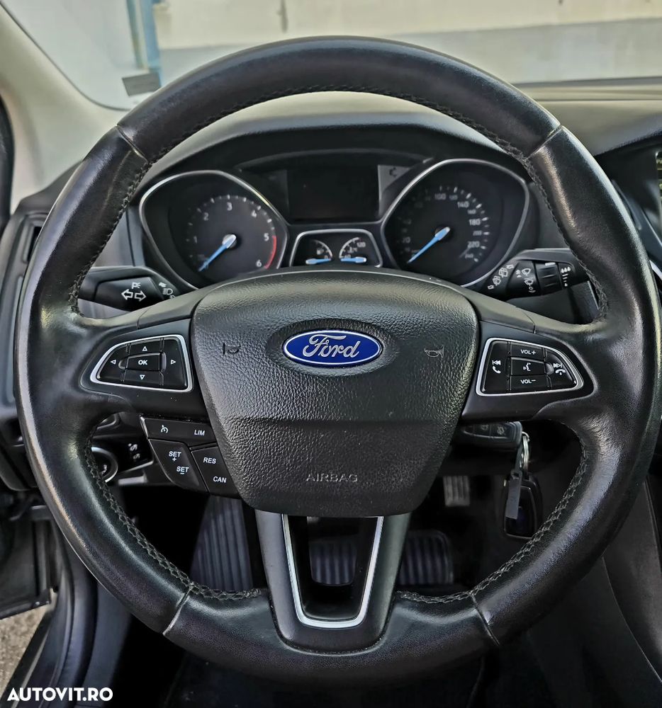 Ford Focus 1.5 TDCi DPF Start-Stopp-System Trend - 15