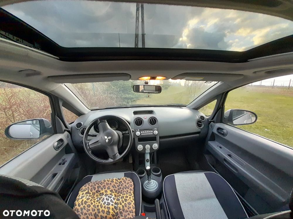 Mitsubishi Colt 1.3 30 Jahre - 8