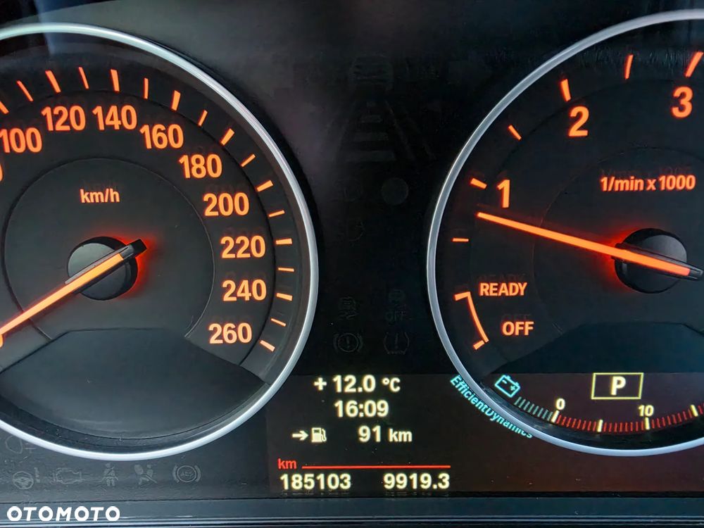 BMW Seria 3 - 34