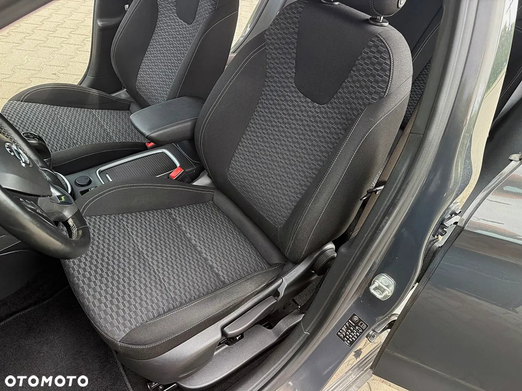 Opel Astra IV 1.6 CDTI Cosmo - 31