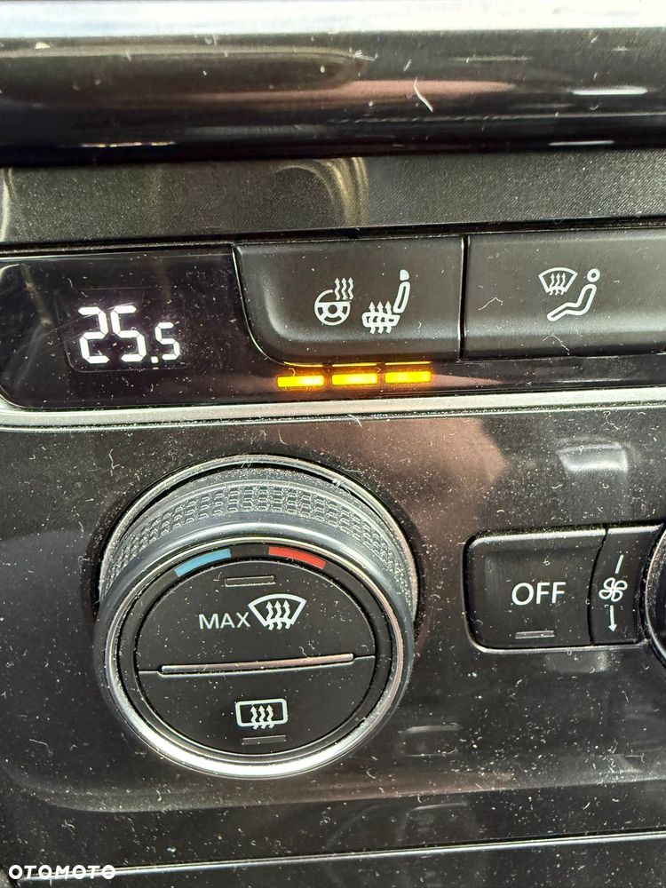 Volkswagen Golf - 11