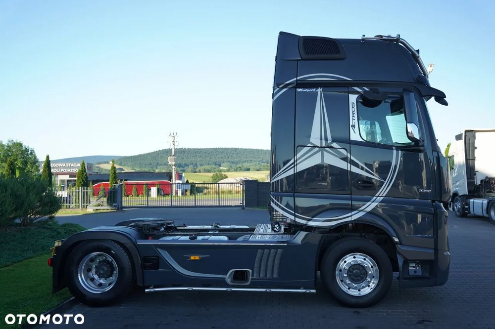 Mercedes-Benz ACTROS 1851 / RETARDER / GIGA SPACE /  KLIMA POSTOJOWA / BOGATE WYPOSAŻENIE /  / OPONY 100%  / ALUFELGI / EURO 6 - 8