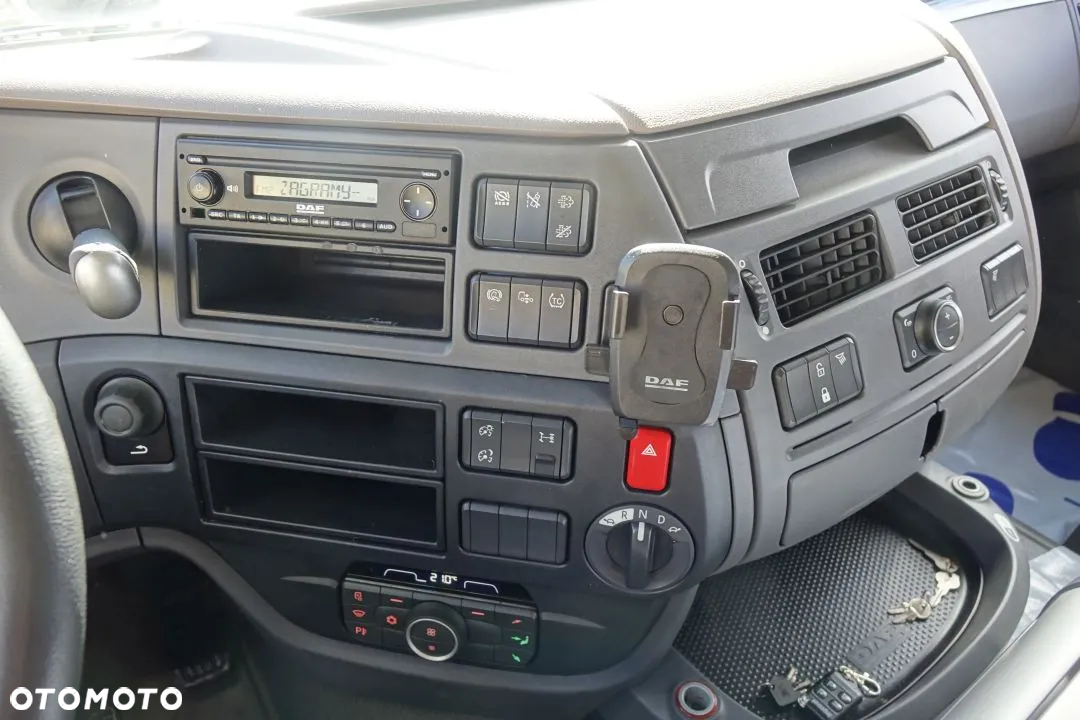 DAF XF 530 FT / SUPER SPACE CAB / STANDARD/ EURO 6 / AUTOMAT / INTARDER / KLIMATYZACJA POSTOJOWA / LODÓWKA - 31