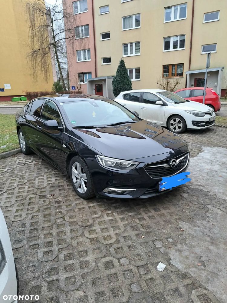 Opel Insignia - 1
