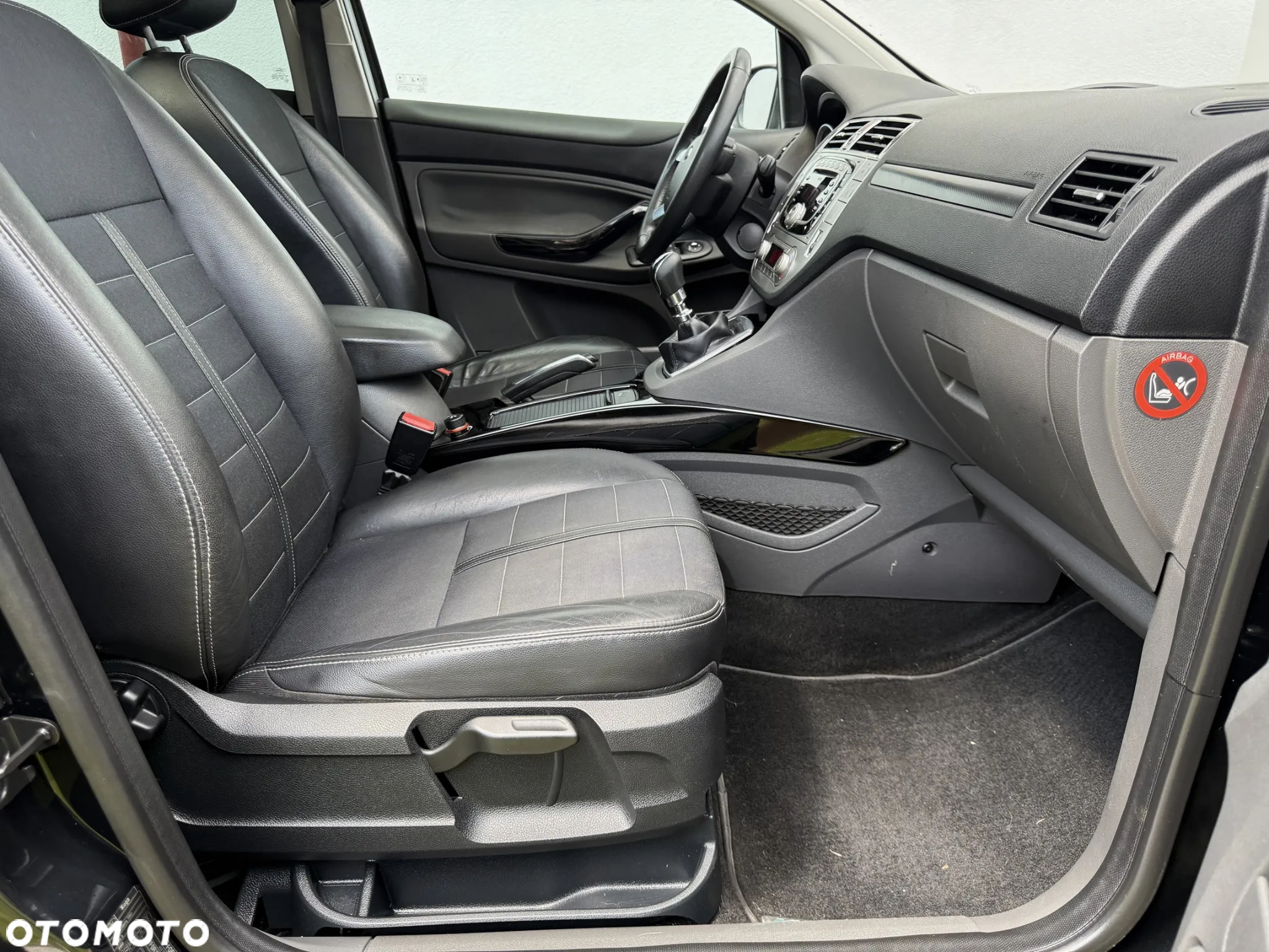 Ford Kuga 2.0 TDCi Titanium - 25