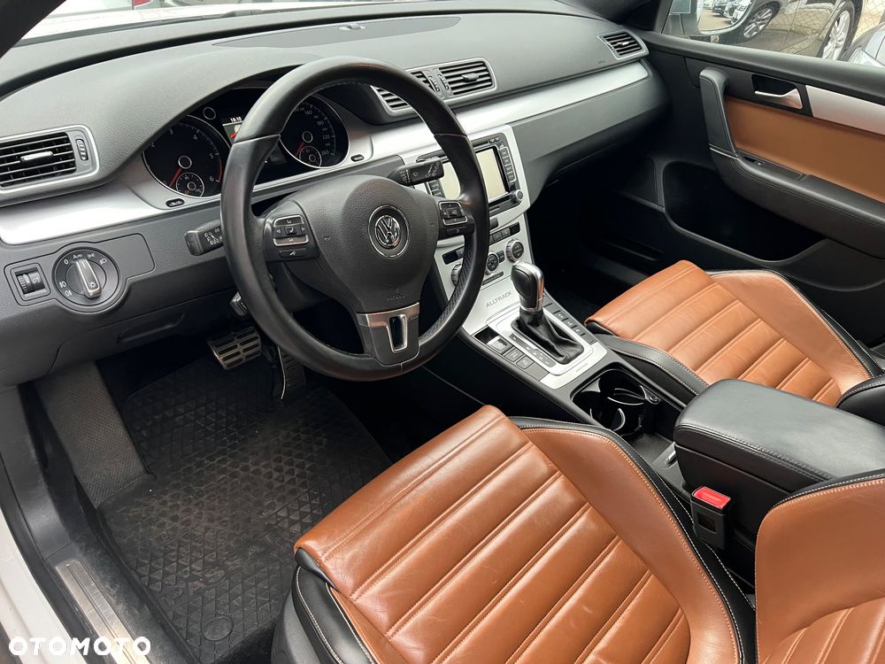 Volkswagen Passat Alltrack 2.0 TDI 4Motion DSG BlueMotion Tec - 8