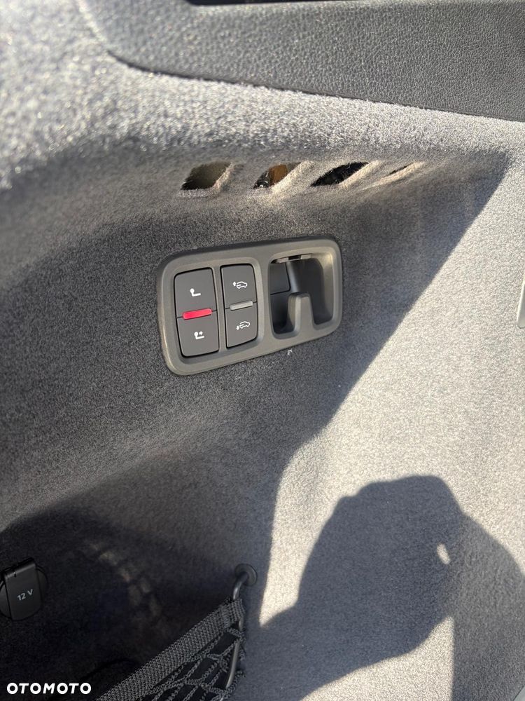 Audi Q8 TFSI e PHEV 360 kW Quattro Tiptronic - 22