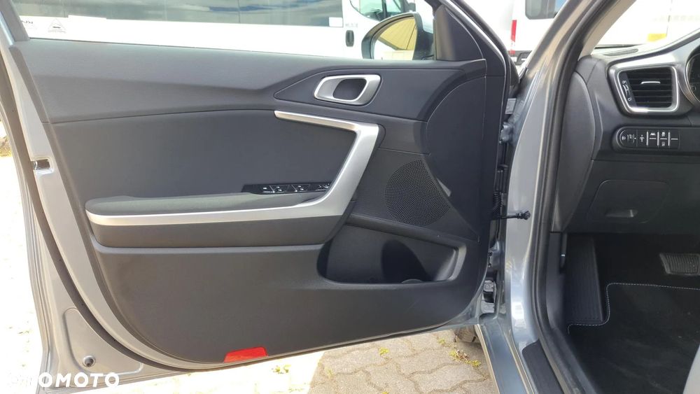 Kia Ceed 1.5 T-GDI M DCT - 10