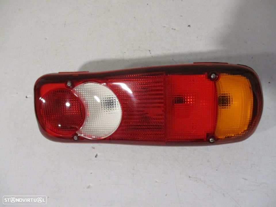 Farol Farolim Mitsubishi Canter Nissan Cabstar Renault Master Novo - 1