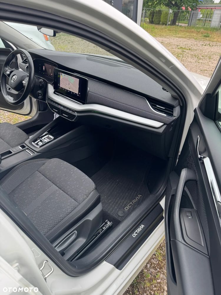 Skoda Octavia 2.0 TDI 4x4 Style DSG - 19