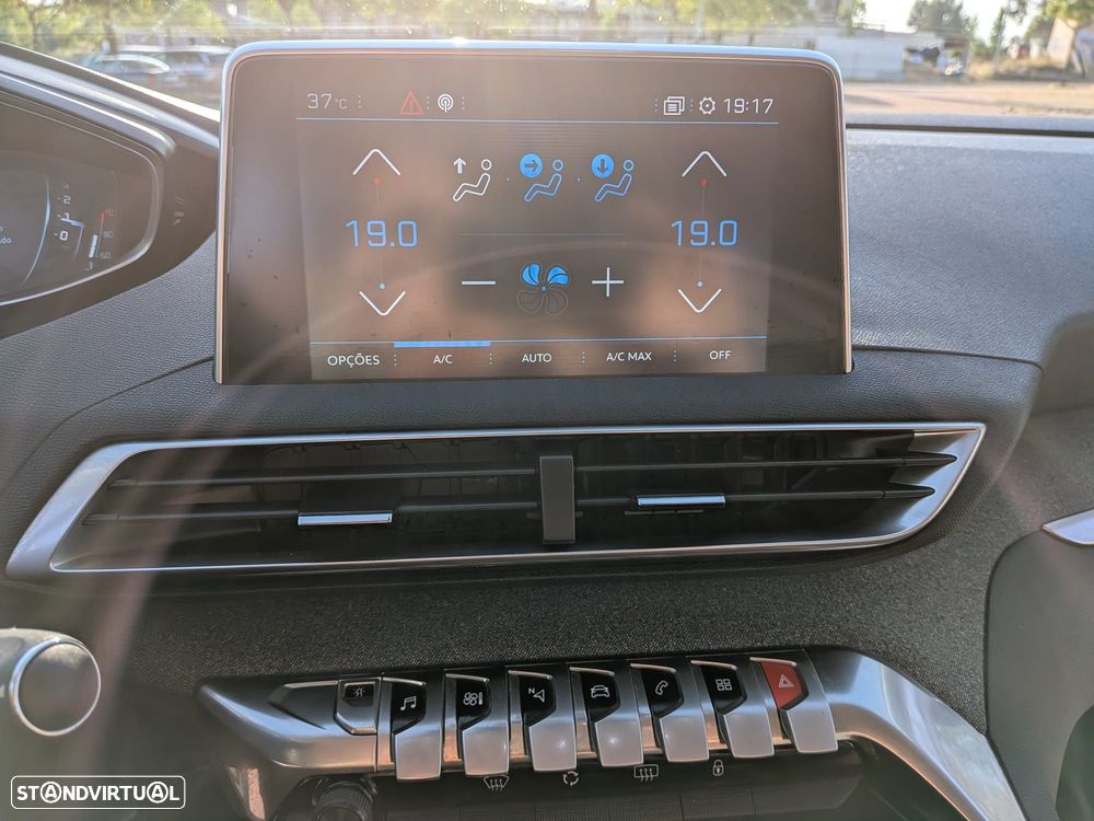 Peugeot 3008 1.2 PureTech Allure - 20