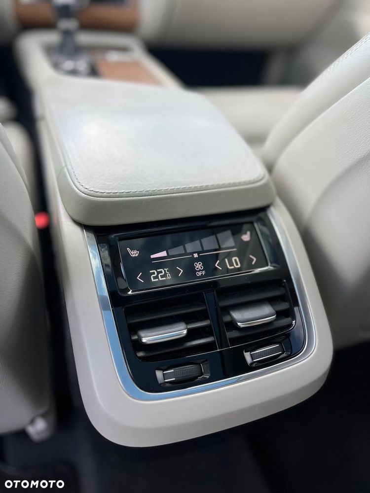Volvo XC 90 D5 AWD Geartronic Inscription - 11