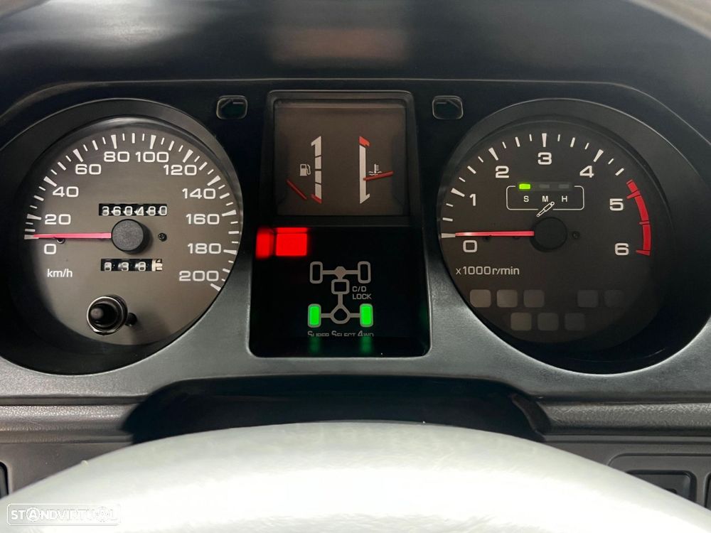 Mitsubishi Pajero 2.8 TD GLS - 19