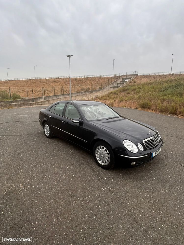 Mercedes-Benz E 270 - 4