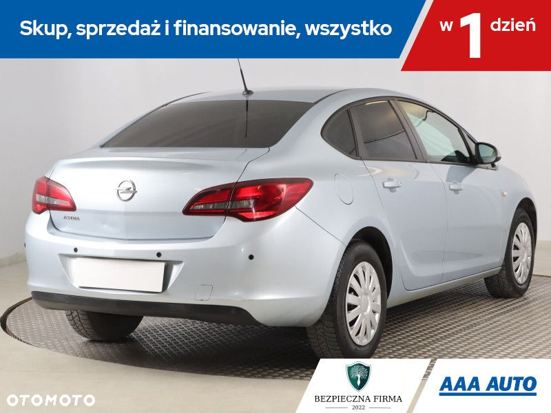 Opel Astra - 6