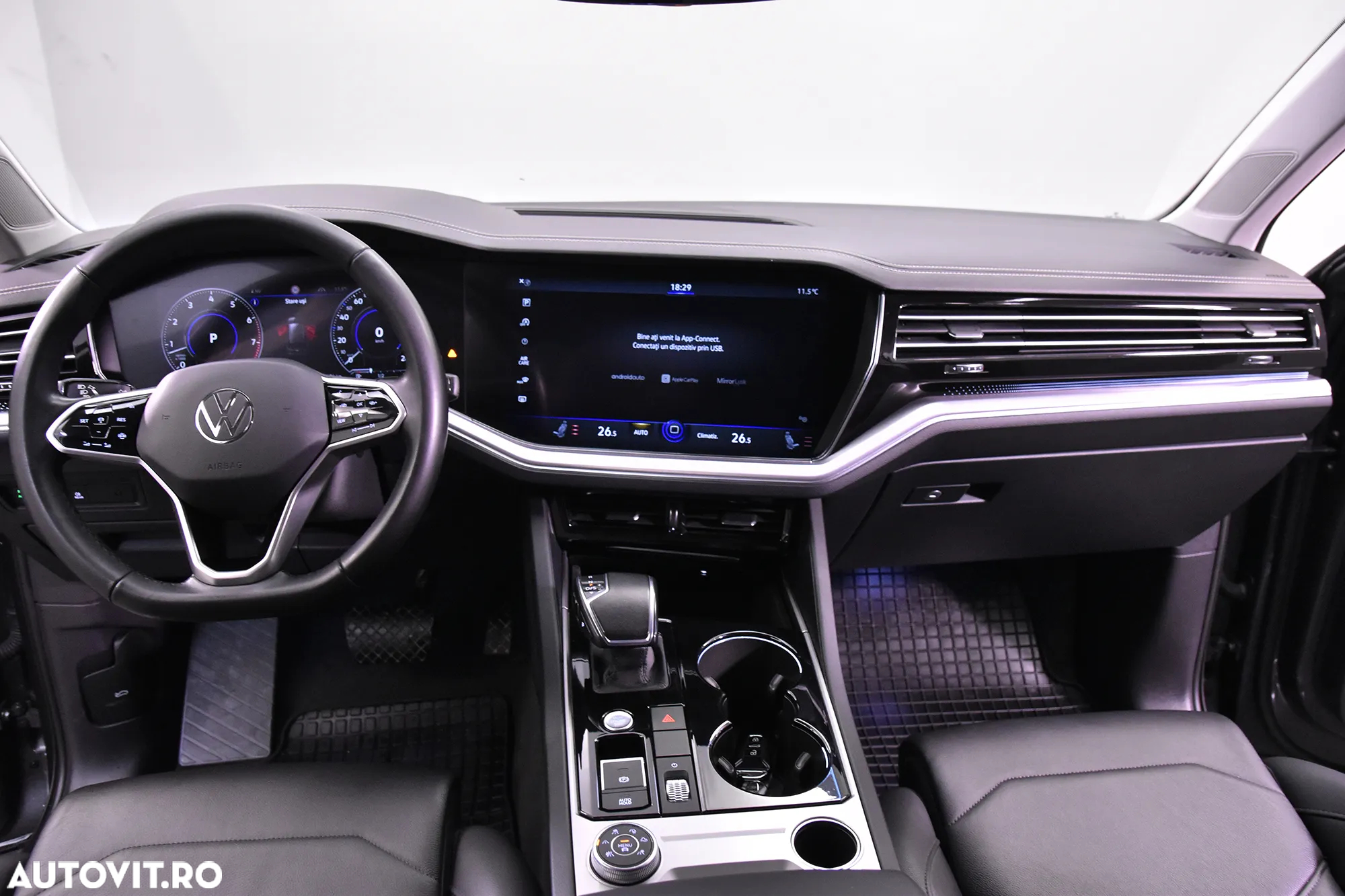 Volkswagen Touareg - 9