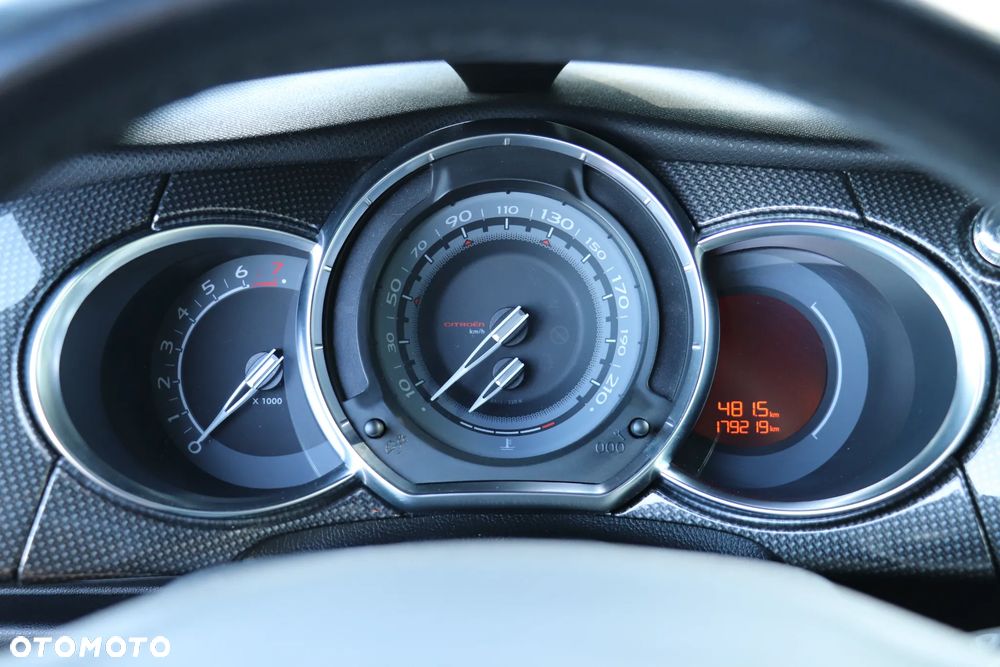 Citroën DS3 THP 155 SportChic - 13