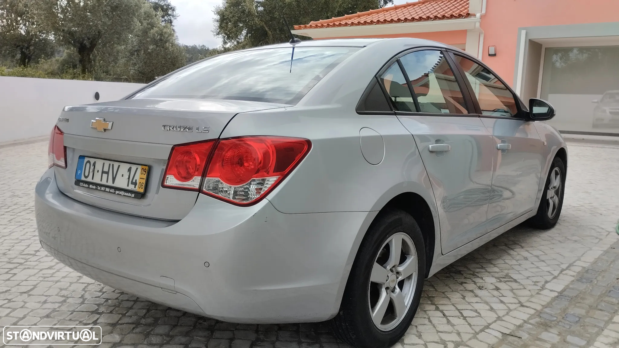 Chevrolet Cruze 1.6 LS - 6