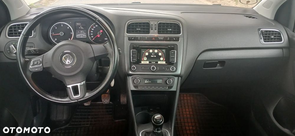 Volkswagen Polo 1.6 TDI Blue Motion Technology Comfortline - 9