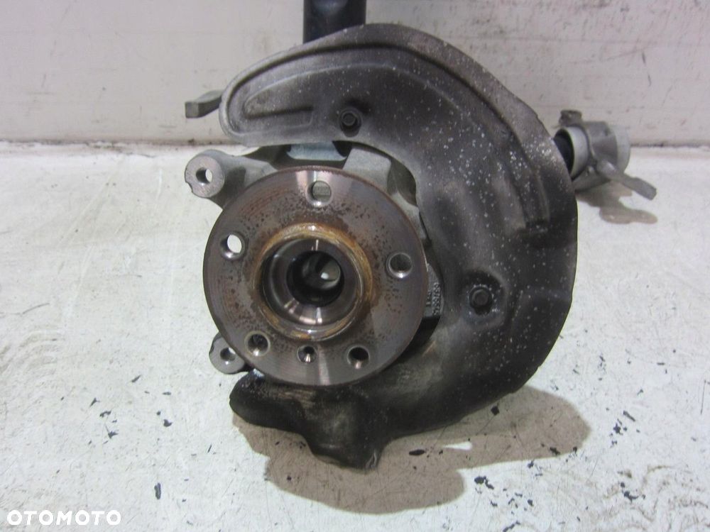 BMW X1 F48 ZWROTNICA PRZEDNIA LEWA 6876645 WAHACZ AMORTYZATOR 31216876645 - 2