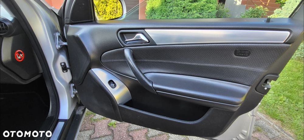 Mercedes-Benz Klasa C 200 Kompressor Avantgarde Sport Edition - 12