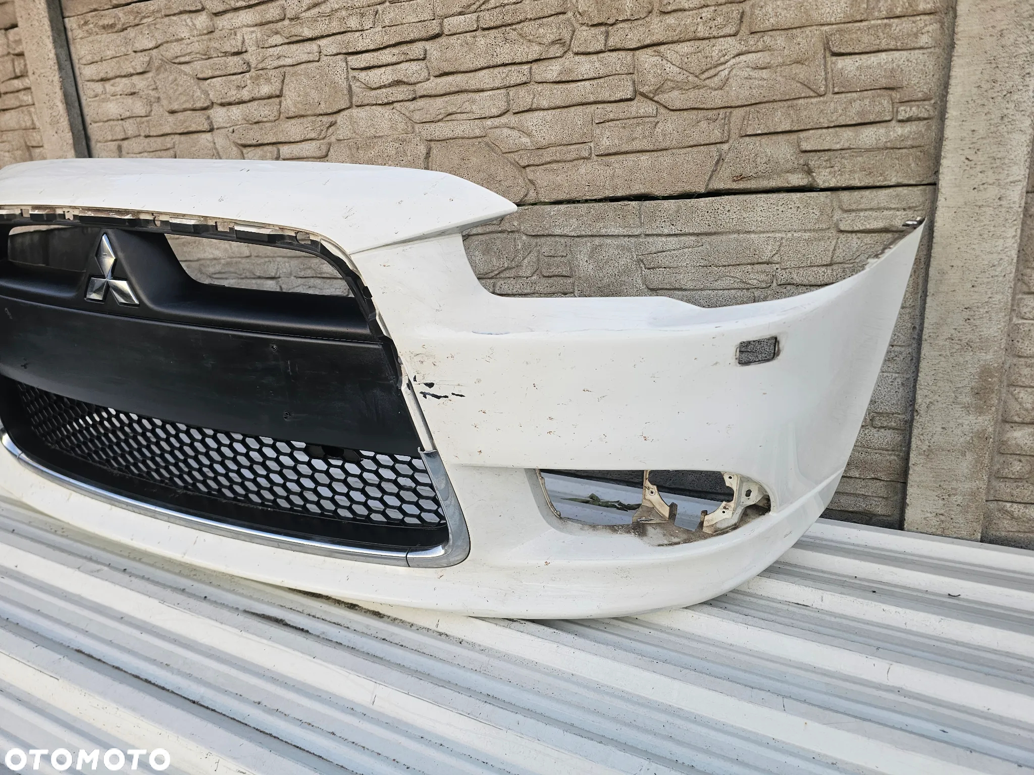 MITSUBISHI Lancer x ZDERZAK PRZOD - 3