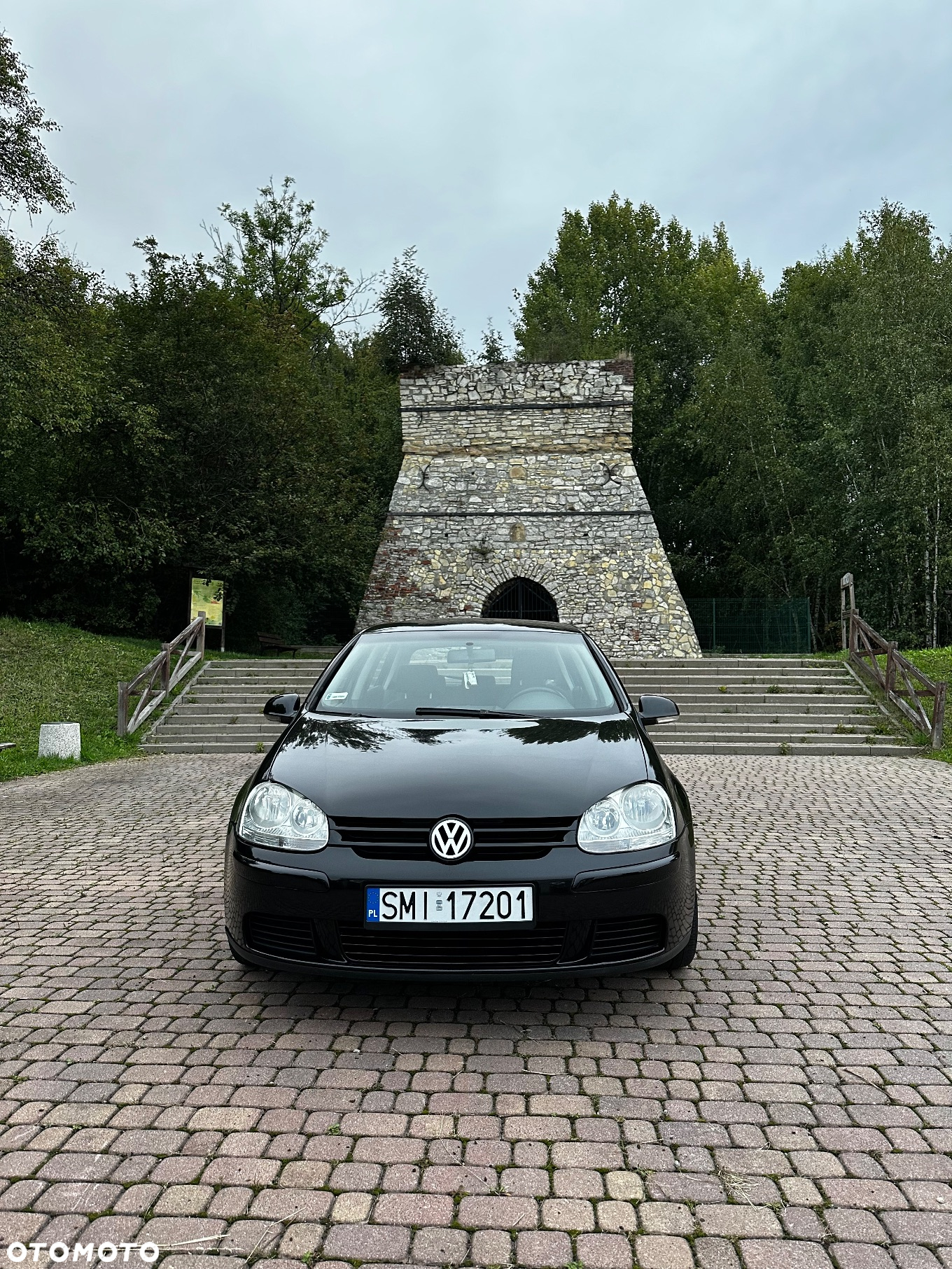 Volkswagen Golf V 1.9 TDI Sportline - 2