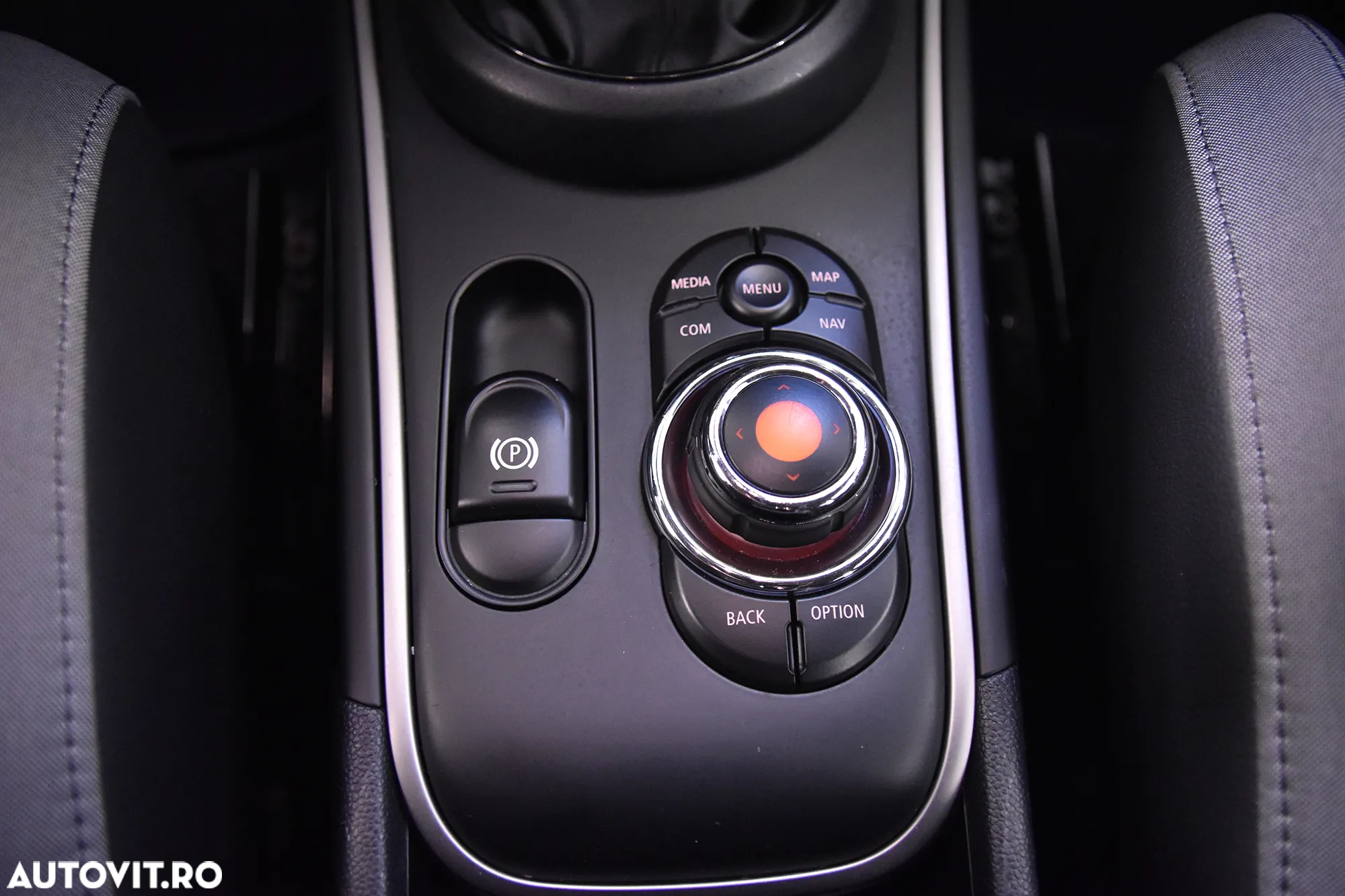 Mini Countryman Cooper S E ALL4 AT - 17