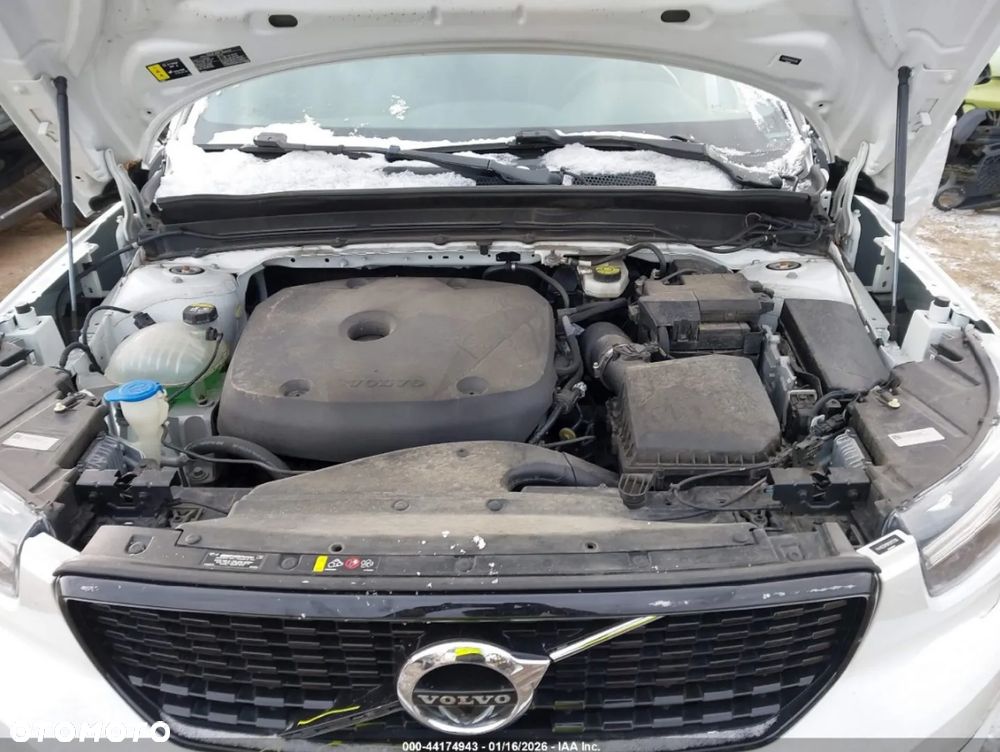 Volvo XC 40 T5 AWD Geartronic R-Design - 12